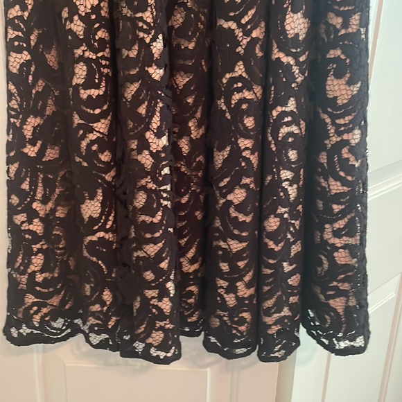 Black Lace Adrianna Papell wedding guest dress - Picture 3 of 5